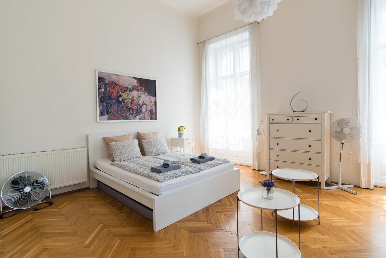 Broadway Apartment Budapest Exterior foto